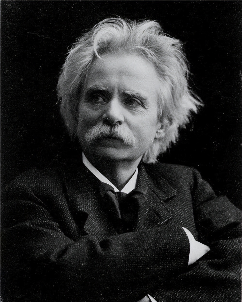 奏鸣曲式结构图示_格里格钢琴奏鸣曲Op7第一乐章分析_格里格钢琴奏鸣曲Op7第一乐章结构