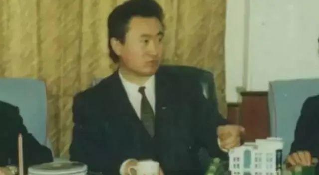 恒大地产在a股上市了吗_王健林 股权冻结 万达商管