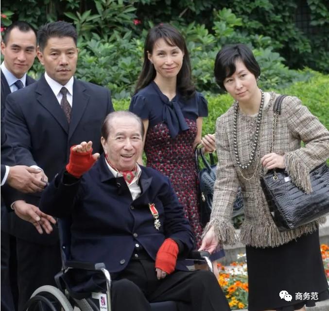 女精英托特包推荐_手提电脑包包的价格_职场必备托特包款式