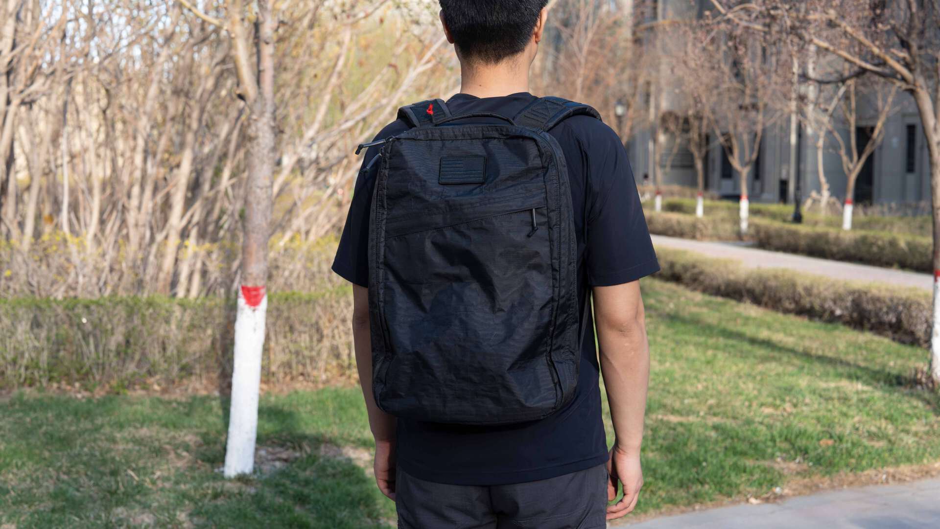 手提电脑包包的价格_地平线8号自然有方双肩包_简约低调男包