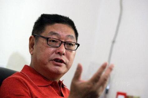 杨百万 炒股真经 散户讲座_要做股市赢家：杨百万股经奉献_晨报 少年成长训练营 十余届