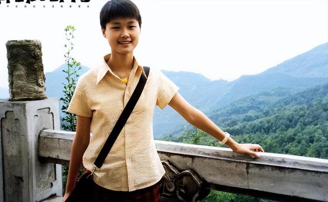 李宇春感情生活_李宇春设计师男友_李宇春父母催婚