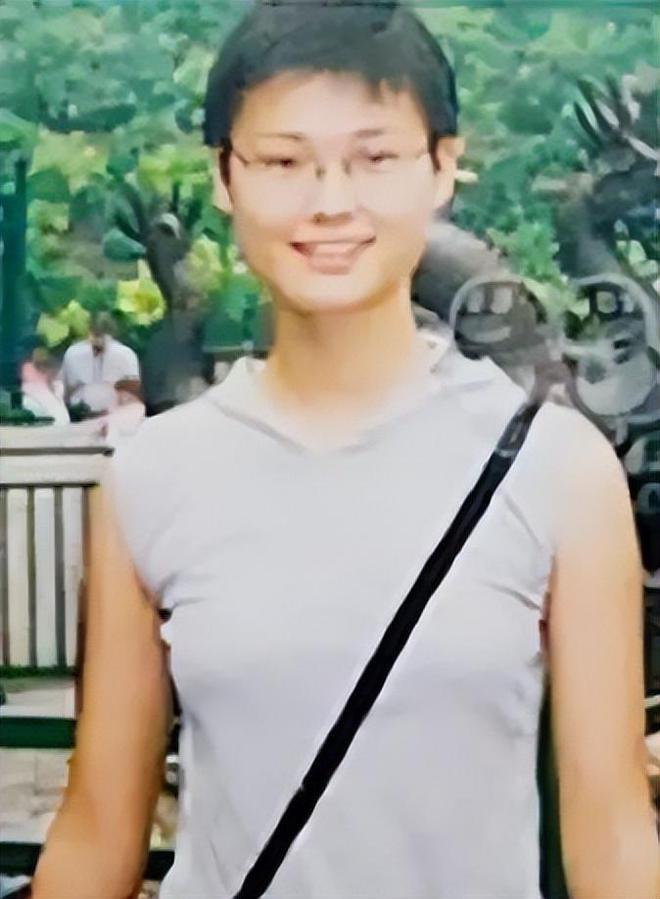 李宇春设计师男友_李宇春父母催婚_李宇春感情生活