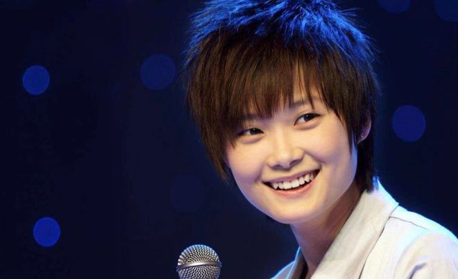李宇春设计师男友_李宇春父母催婚_李宇春感情生活